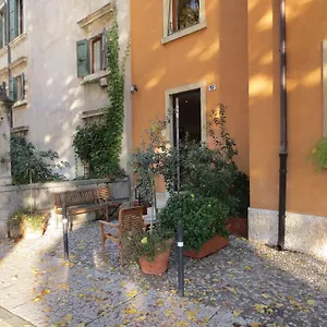 https://casa-panvinio.hotelinveneto.com